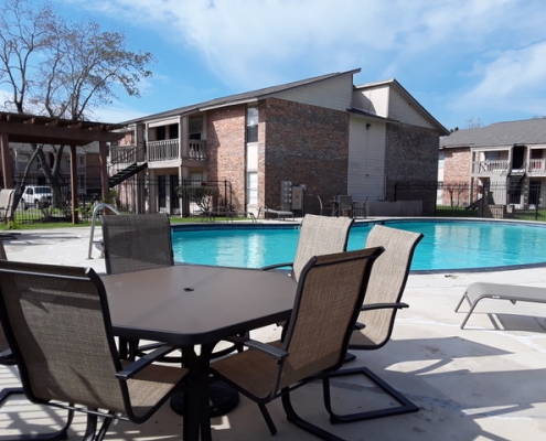 Victoria, Texas Multi-Family Property For Sale - Apartment Realty - Pool - 1