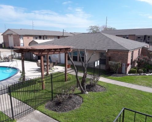 Victoria, Texas Multi-Family Property For Sale - Apartment Realty - Pool - 1